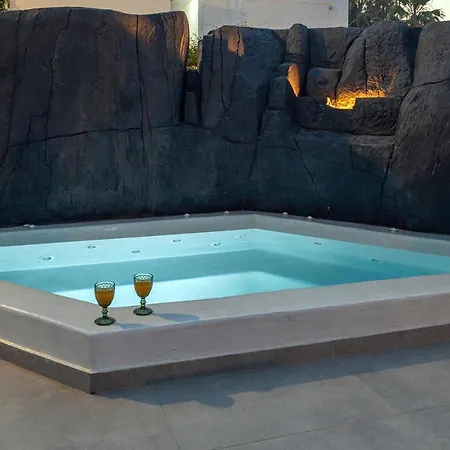 Stardust Suites Kamari (Santorini) Exterior photo